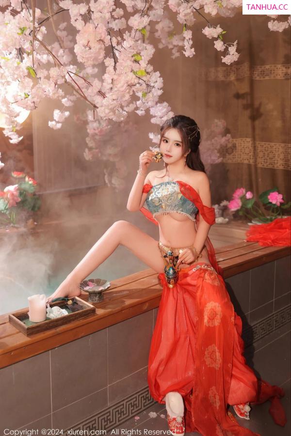   [XiuRen]高清写真图 2024.02.27 No.8146 小薯条nienie 性感美腿第37张图片